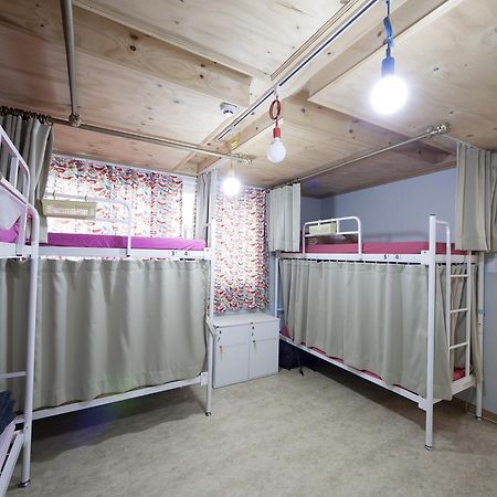 Hongdae Lazy Fox Hostel In Сеул Екстер'єр фото