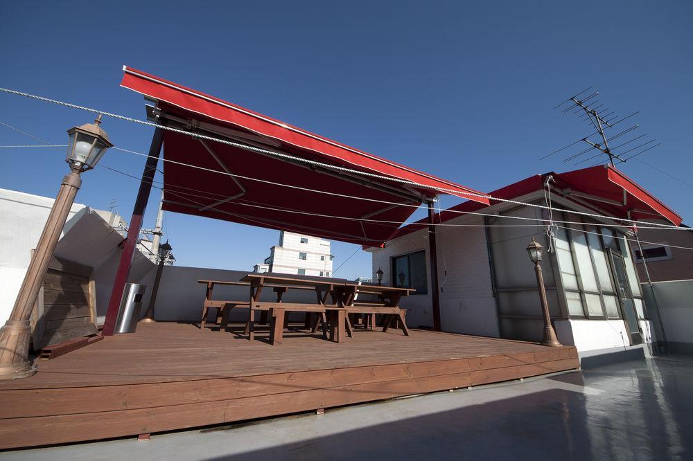Hongdae Lazy Fox Hostel In Сеул Екстер'єр фото