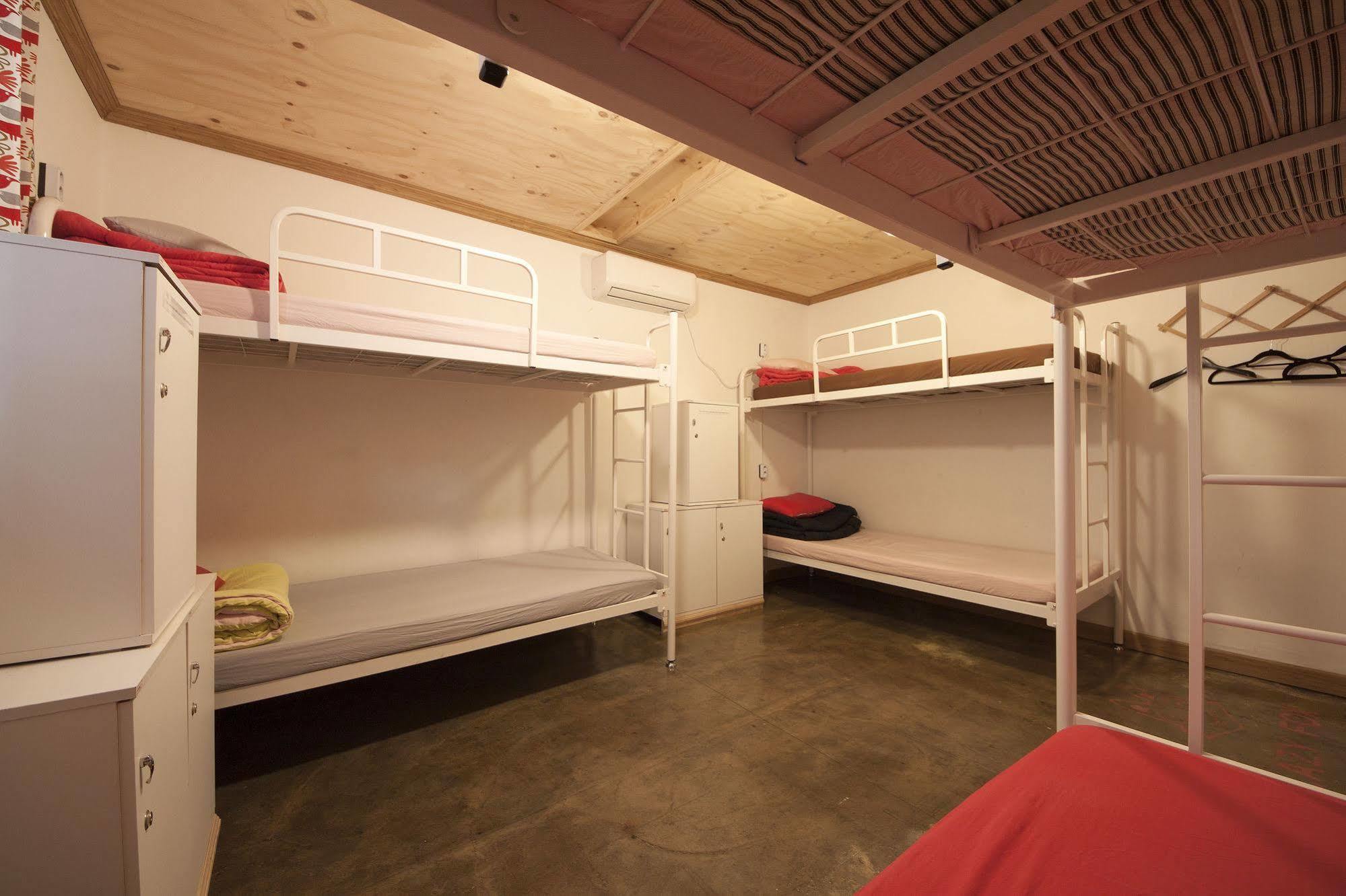 Hongdae Lazy Fox Hostel In Сеул Екстер'єр фото