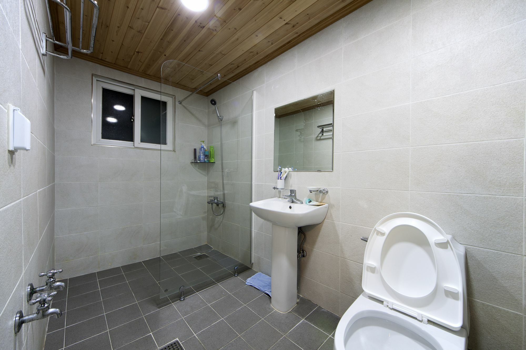 Hongdae Lazy Fox Hostel In Сеул Екстер'єр фото